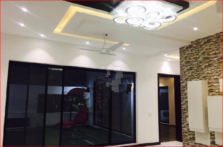1 Kanal Brand New Beautiful Extra Splendid Bungalows For Sale In Dha Phase 5