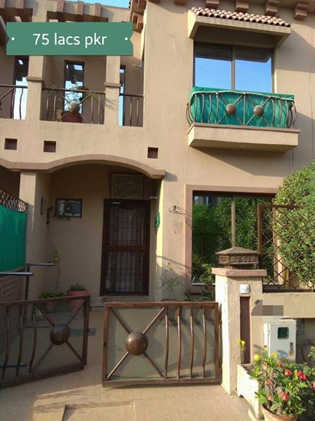 Used house For Sale in Paragon city Lahore